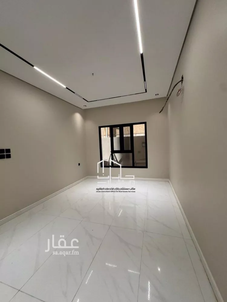 شقة للبيع في شارع محب الدين الفاكهاني, حي السويس 1, مدينة جازان, منطقة جازان صورة 2