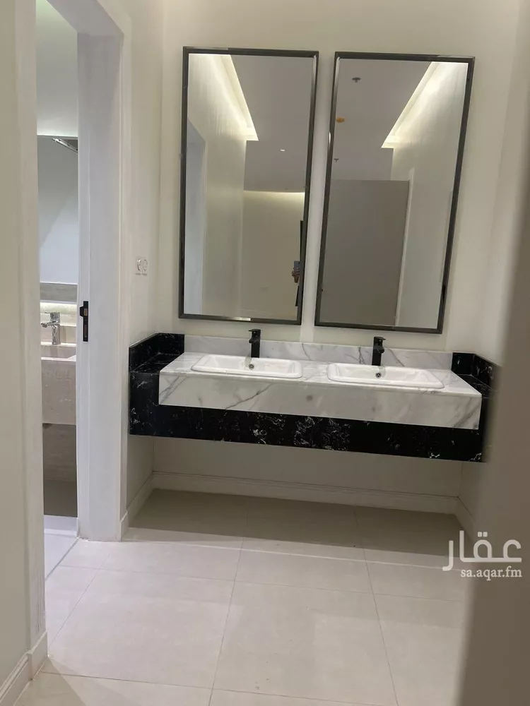 شقة للبيع في شارع محمد بن عبدالعزيز العجاجي, حي القيروان, مدينة الرياض, منطقة الرياض