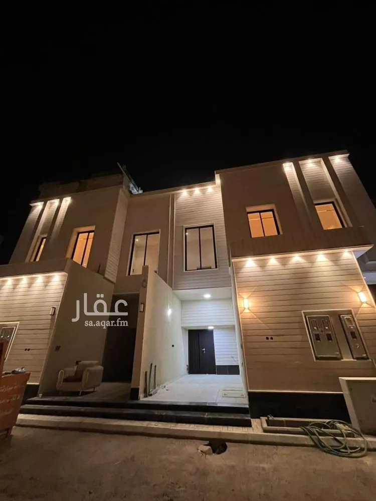 دور للبيع في شارع الوادي الاعلى, حي القادسية, مدينة الرياض, منطقة الرياض