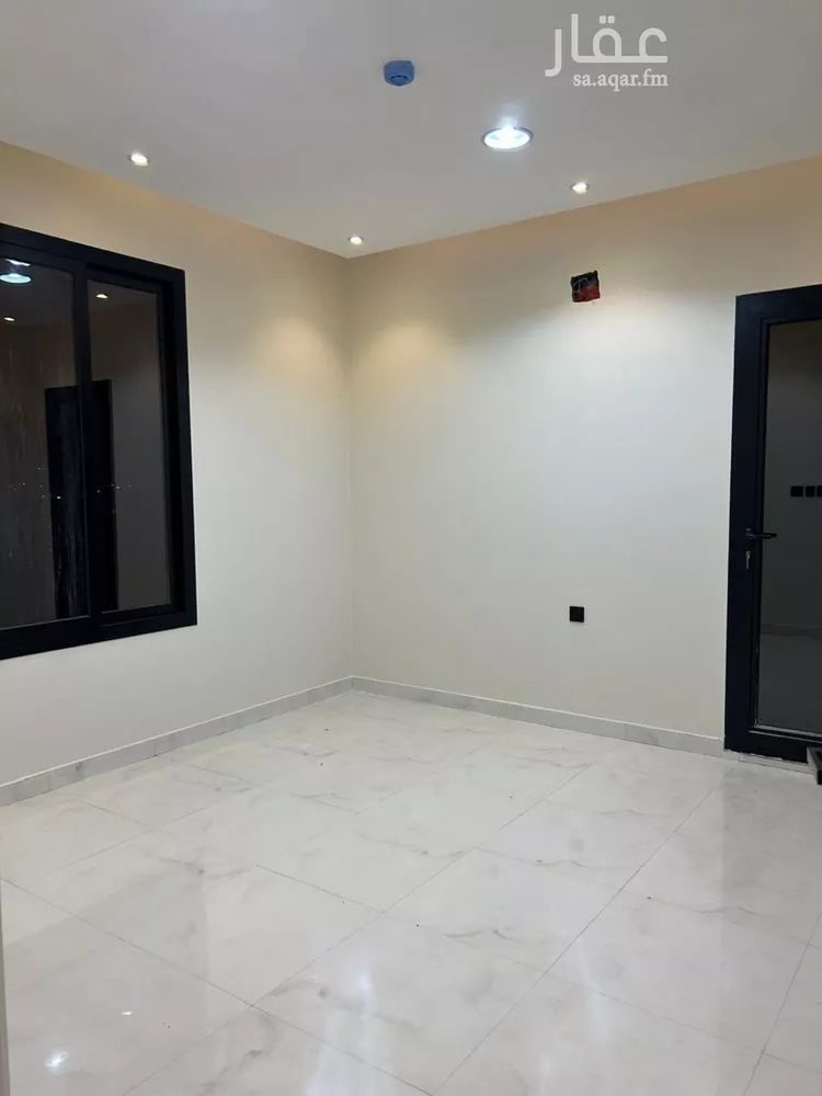 شقة للإيجار في شارع ميناء الاحمدي, حي إشبيلية, مدينة الرياض, منطقة الرياض صورة 5