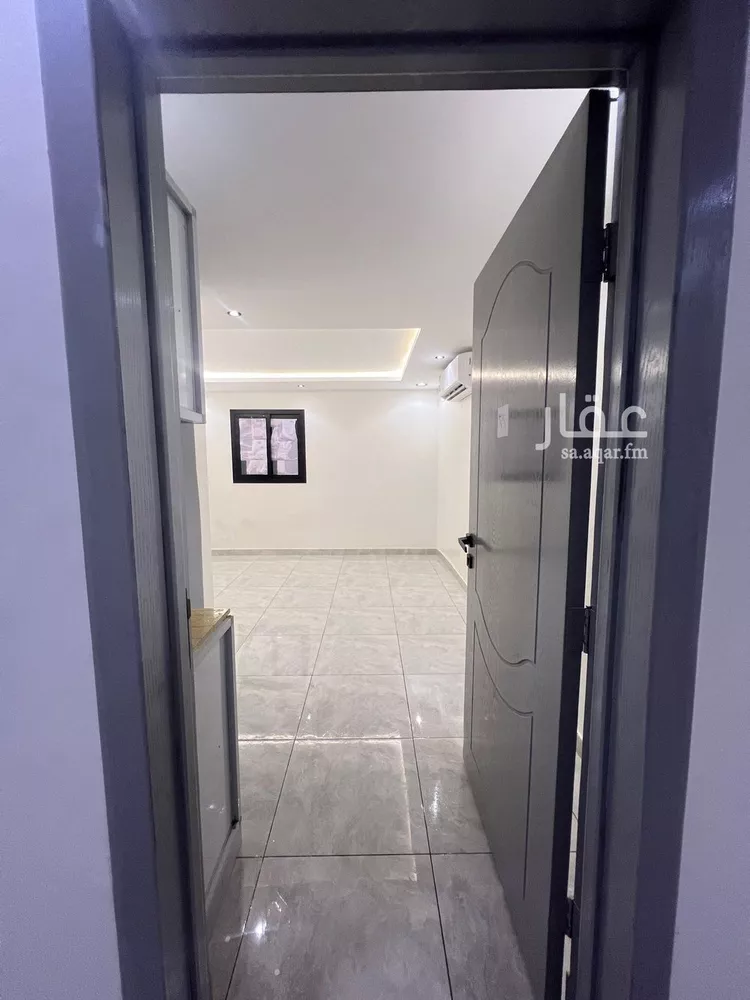 شقة للإيجار في شارع الشيخ صالح بن عبدالعزيز بن عبدالرحمن, حي السويدي الغربي, مدينة الرياض, منطقة الرياض