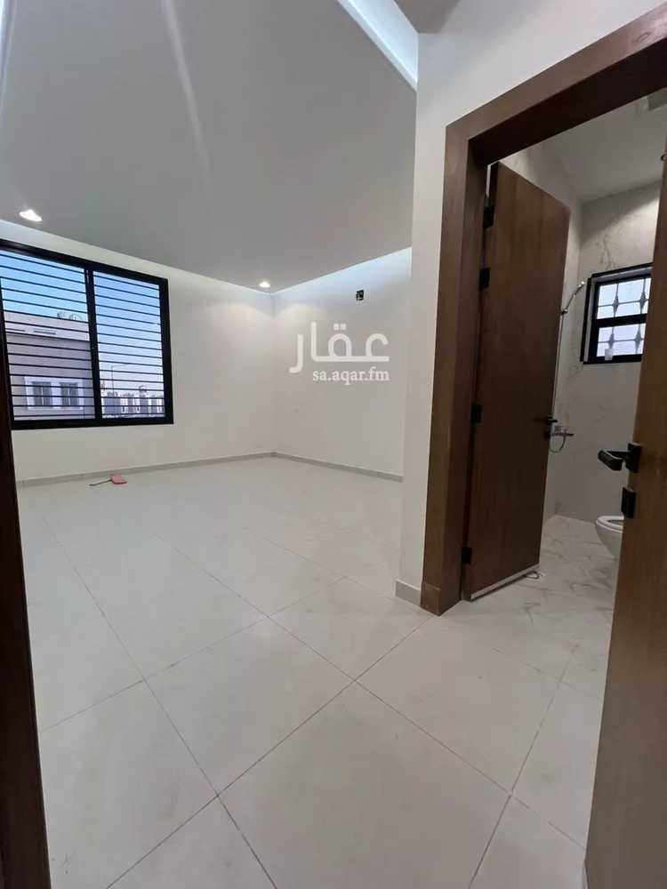 فيلا للإيجار في شارع أبي القاسم بن مكي, حي طيبة, مدينة الرياض, منطقة الرياض صورة 4