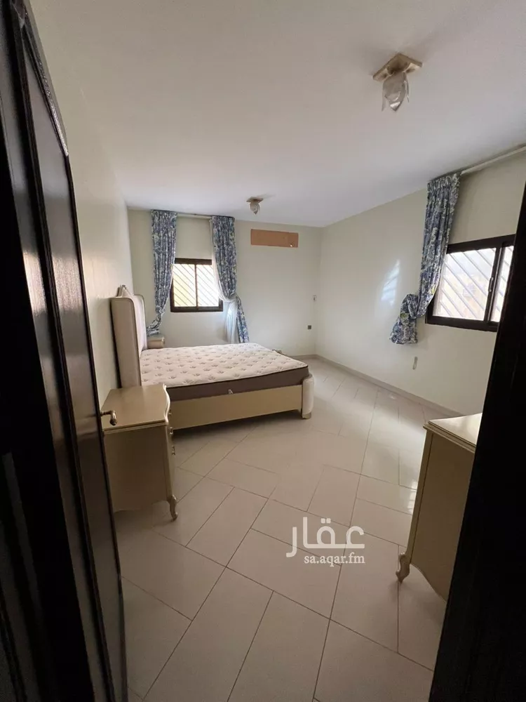 فيلا للإيجار في شارع أبي المحاسن الطوسي, حي الورود, مدينة الرياض, منطقة الرياض صورة 3