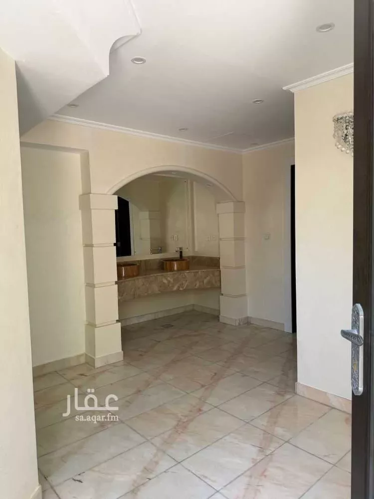 فيلا للبيع في شارع المريد, حي الشعلة, مدينة الدمام, المنطقة الشرقية 8