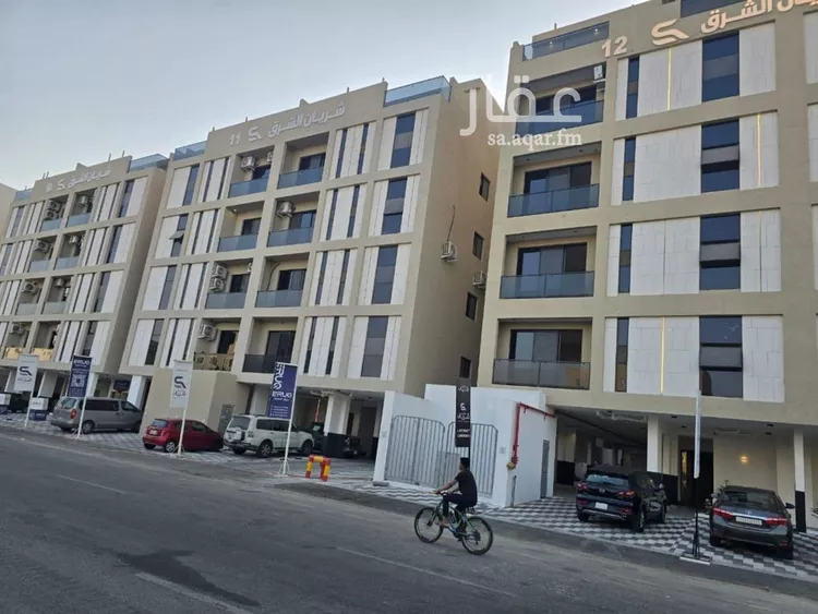 شقة للبيع في شارع خريص, حي الحمراء, مدينة الخبر, المنطقة الشرقية صورة 2