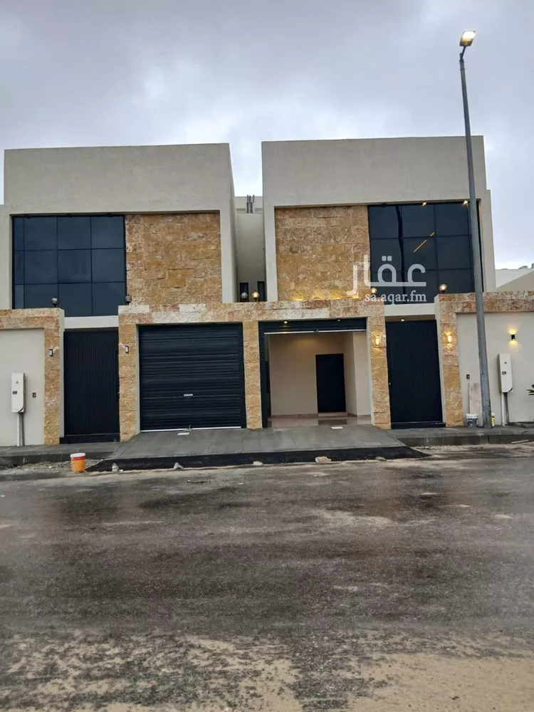 فيلا للبيع في شارع الخفجي, حي ضاحية الملك فهد, مدينة الدمام, المنطقة الشرقية