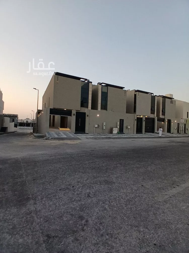 فيلا للبيع في شارع الفنار, حي الشعلة, مدينة الدمام, المنطقة الشرقية صورة 2