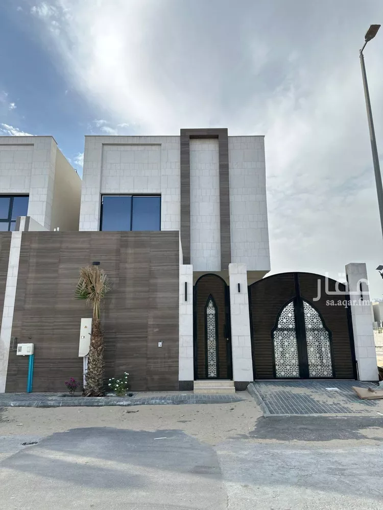 فيلا للبيع في شارع النهار, حي الشروق, مدينة الدمام, المنطقة الشرقية 1 صورة