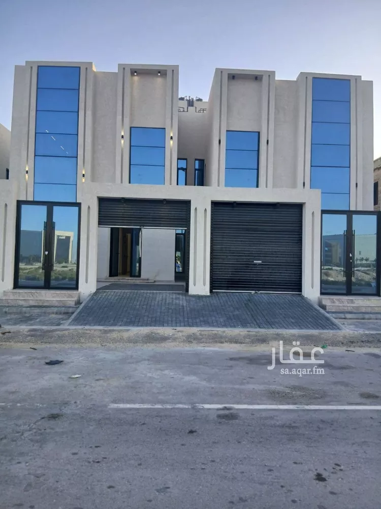 فيلا للبيع في شارع البدر, حي الشروق, مدينة الدمام, المنطقة الشرقية 1 صورة