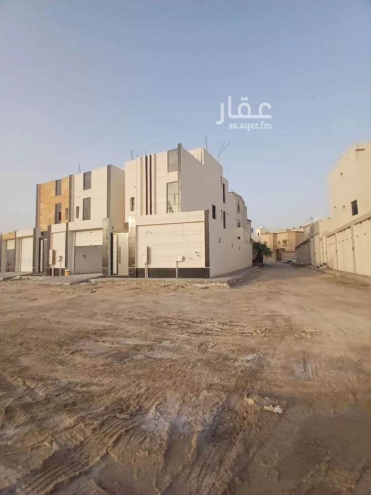 فيلا للبيع في حي ضاحية الملك فهد, مدينة الدمام, المنطقة الشرقية 1 صورة