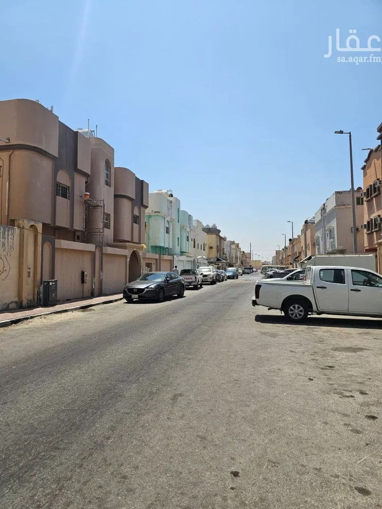 عمارة للبيع في شارع منفوحة, حي الضباب, مدينة الدمام, المنطقة الشرقية صورة 4
