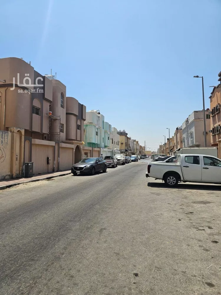 عمارة للبيع في شارع منفوحة, حي الضباب, مدينة الدمام, المنطقة الشرقية صورة 3