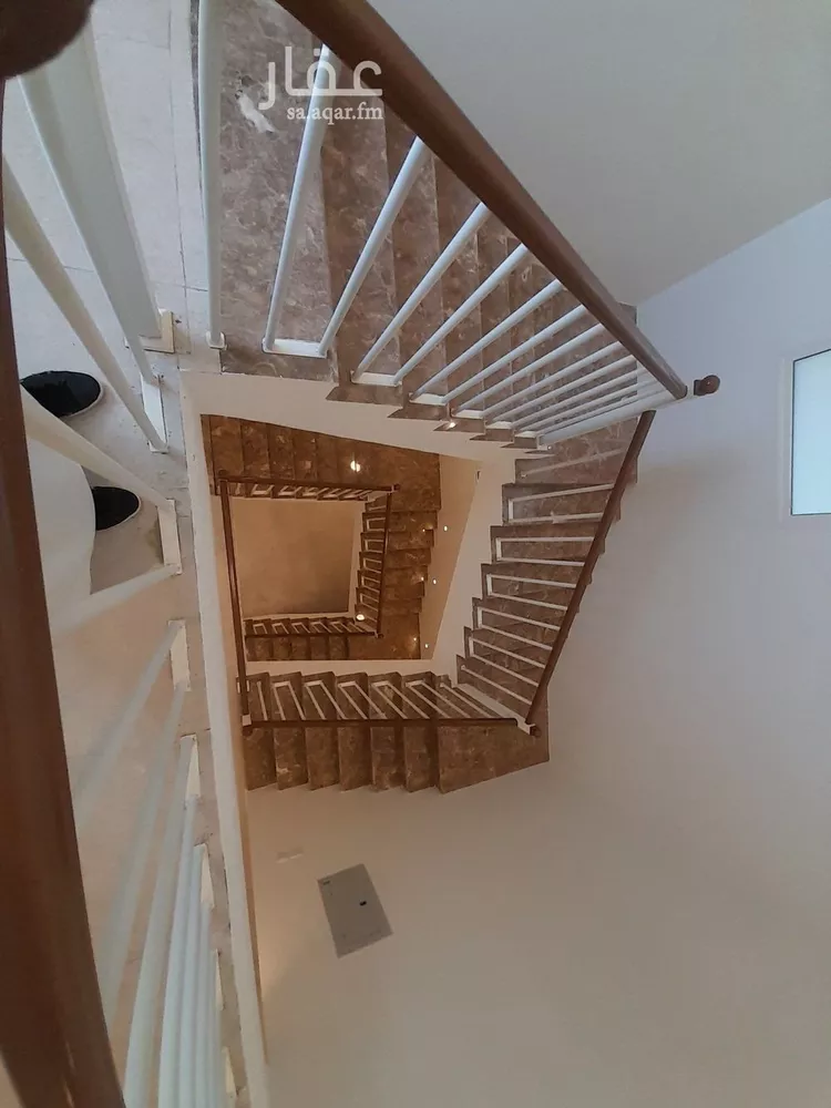 فيلا للبيع في شارع عنيزه, حي اللؤلؤ, مدينة الخبر, المنطقة الشرقية صورة 2