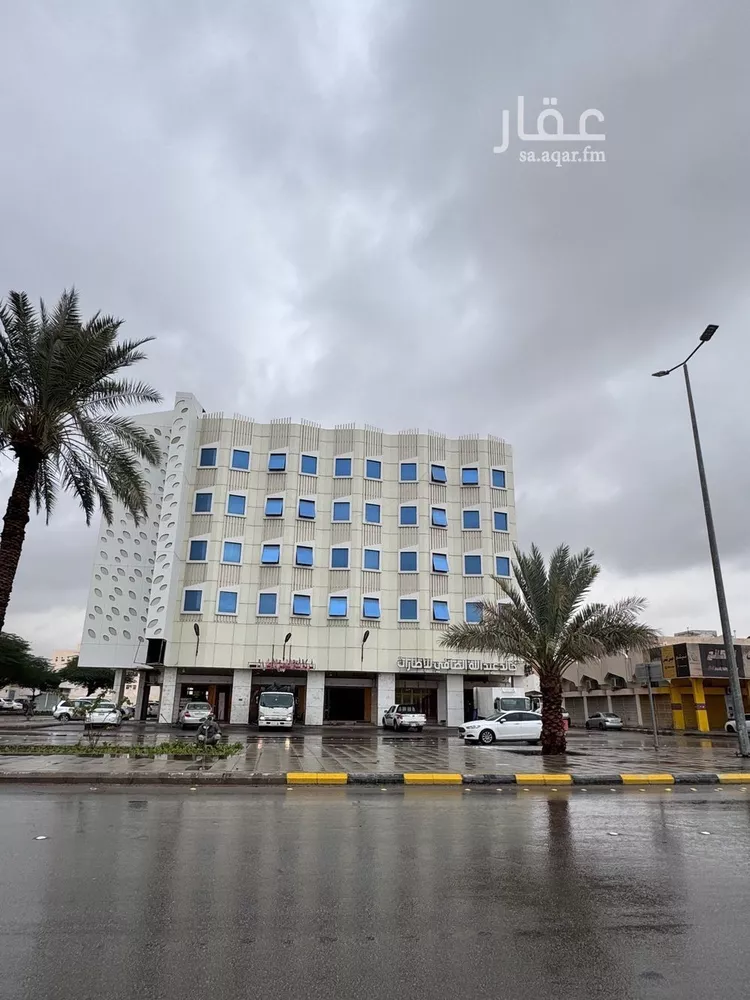 عمارة للبيع في شارع الصناعة, حي المرقب, مدينة بريدة, منطقة القصيم صورة 4