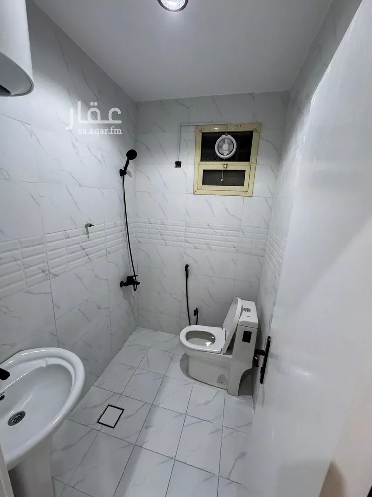 شقة للإيجار في شارع شهيد الدين ثم الوطن عايض عوض الحربي, حي الشهداء, مدينة الرياض, منطقة الرياض صورة 4