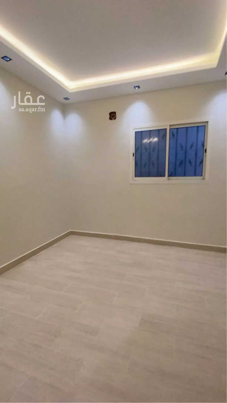 دور للبيع في شارع زينب بنت عمر, حي إشبيلية, مدينة الرياض, منطقة الرياض 9