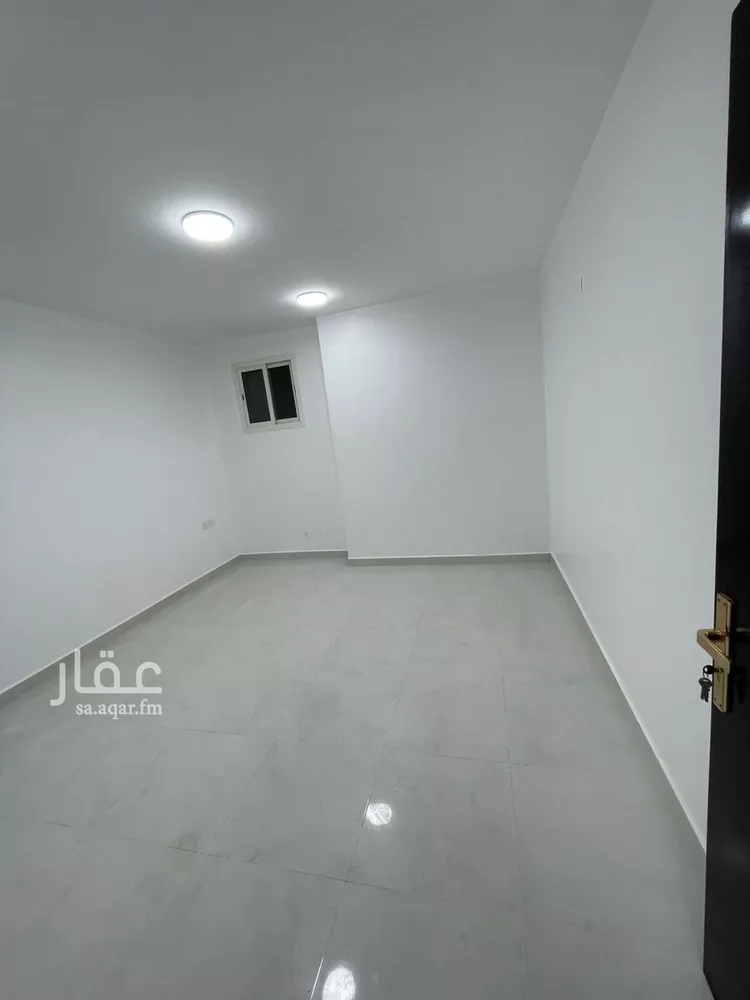 شقة للإيجار في شارع بني عمرو, حي إشبيلية, مدينة الرياض, منطقة الرياض صورة 4