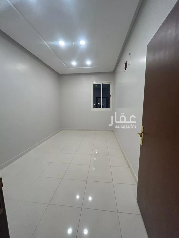 مكتب تجاري للإيجار في شارع الصحابة, حي إشبيلية, مدينة الرياض, منطقة الرياض صورة 5