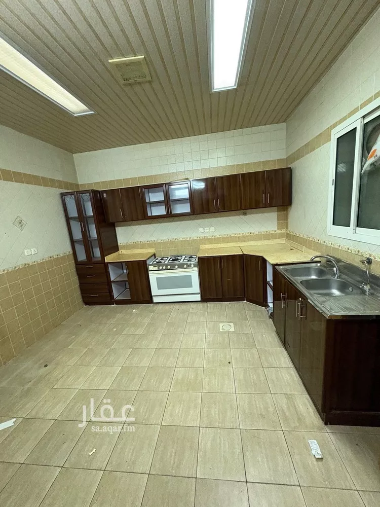 دور للإيجار في شارع مطلق بن جفال, حي إشبيلية, مدينة الرياض, منطقة الرياض 14