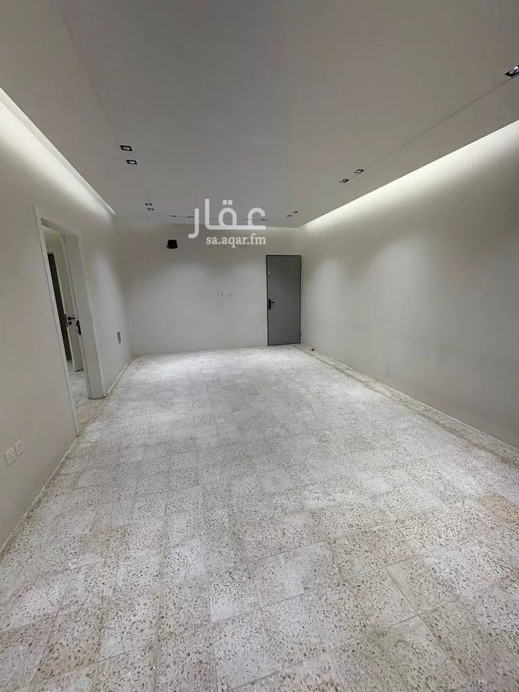 Floor for Rent in Riyadh Ishbiliyah 2