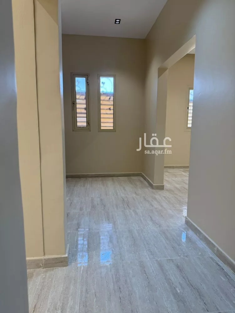 Floor for Rent in Riyadh Al Qadisiyah صورة 3
