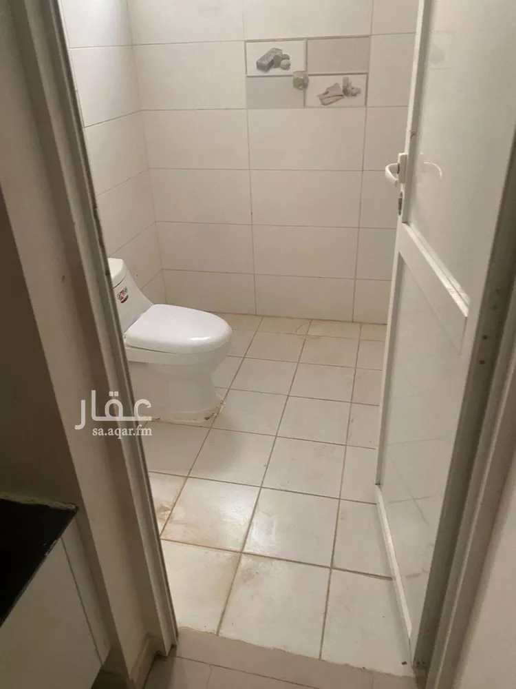 شقة للإيجار في شارع أحمد بن قاسم, حي إشبيلية, مدينة الرياض, منطقة الرياض صورة 3