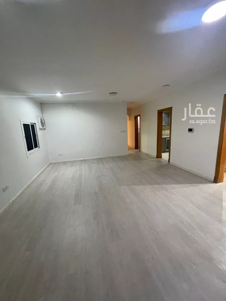 دور للإيجار في شارع زبن بن عمير, حي إشبيلية, مدينة الرياض, منطقة الرياض