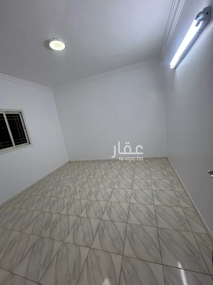 شقة للإيجار في شارع زينب بنت عمر, حي إشبيلية, مدينة الرياض, منطقة الرياض صورة 3