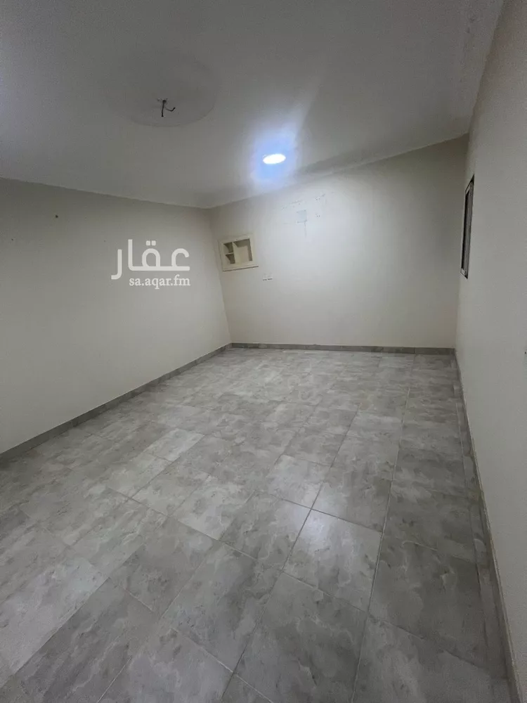 شقة للإيجار في شارع علي بن أحمد بن يعيش, حي إشبيلية, مدينة الرياض, منطقة الرياض صورة 3