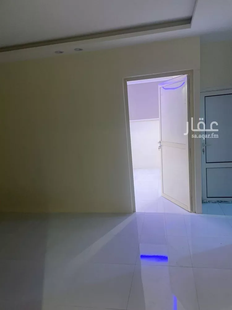 شقة للإيجار في شارع عبدالمنعم قاضي, حي المعيزيلة, مدينة الرياض, منطقة الرياض صورة 4