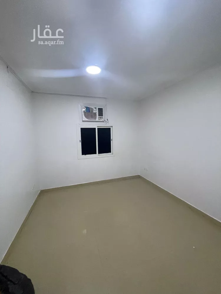 دور للإيجار في شارع زبن بن عمير, حي إشبيلية, مدينة الرياض, منطقة الرياض صورة 3