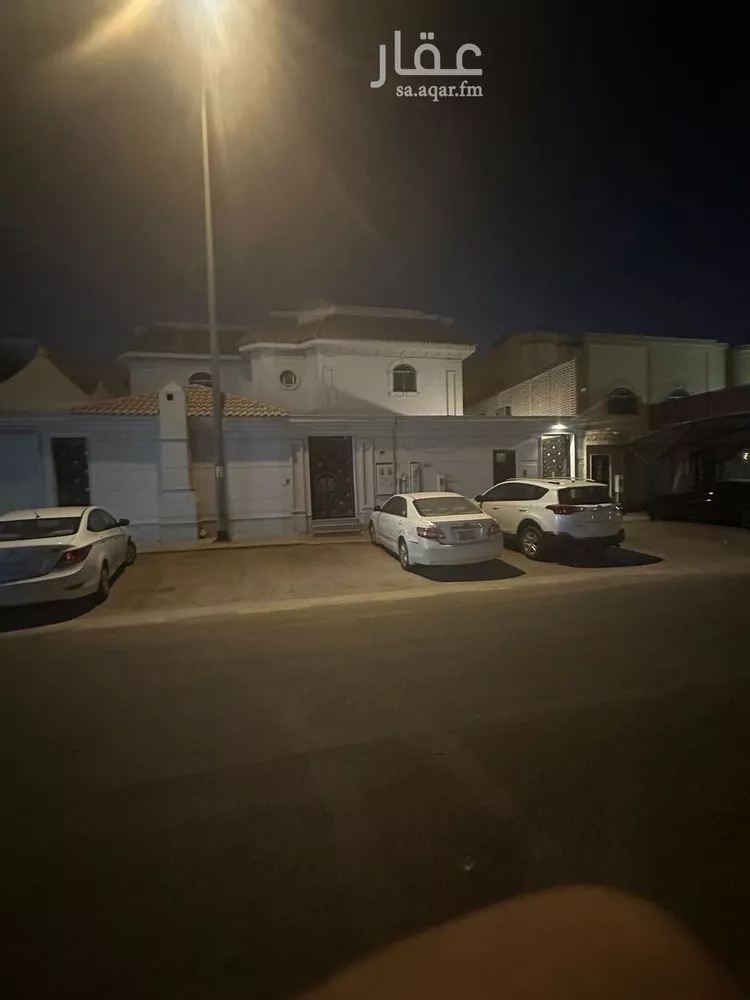 شقة للإيجار في شارع أحمد بن قاسم, حي إشبيلية, مدينة الرياض, منطقة الرياض