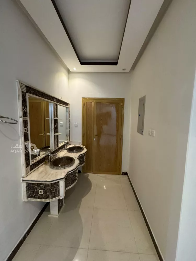 Floor for Rent in Riyadh Al Yarmouk 2