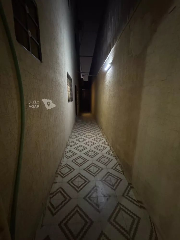 Floor for Rent in Riyadh Al Yarmouk 10