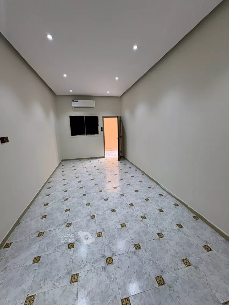 شقة للإيجار في شارع العجمة, حي الرمال, مدينة الرياض, منطقة الرياض 18