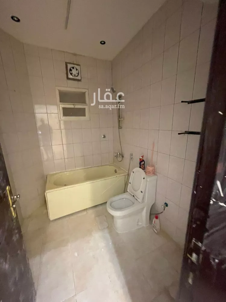 شقة للإيجار في شارع علي بن أحمد بن يعيش, حي إشبيلية, مدينة الرياض, منطقة الرياض صورة 4