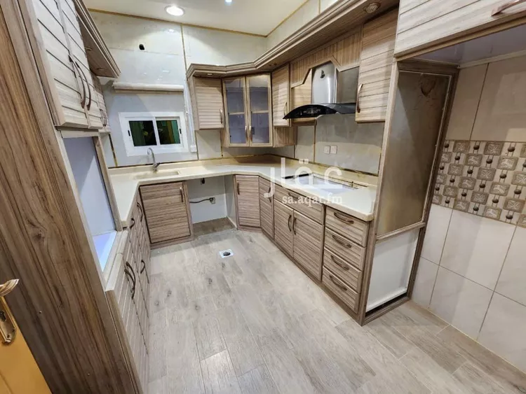 شقة للإيجار في شارع الغريسة, حي إشبيلية, مدينة الرياض, منطقة الرياض