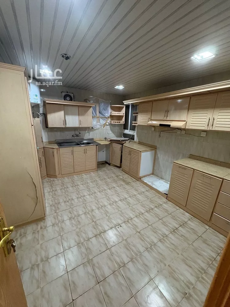 شقة للإيجار في شارع الأقرار, حي إشبيلية, مدينة الرياض, منطقة الرياض