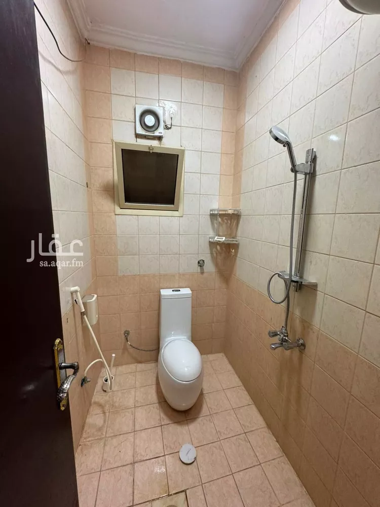 دور للإيجار في شارع الطرفة, حي إشبيلية, مدينة الرياض, منطقة الرياض صورة 2