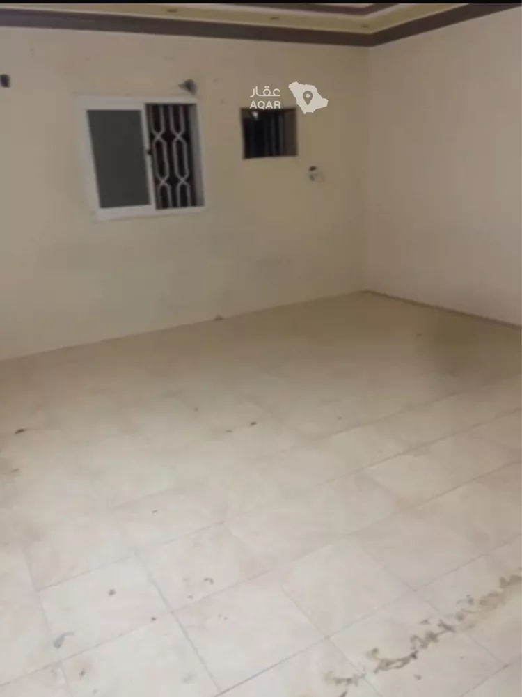 Floor for Rent in Riyadh Al Janadriyah 2
