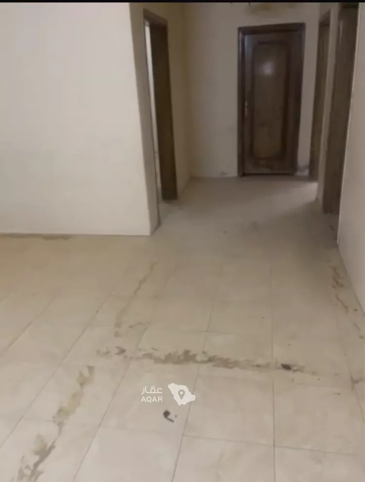 Floor for Rent in Riyadh Al Janadriyah 3