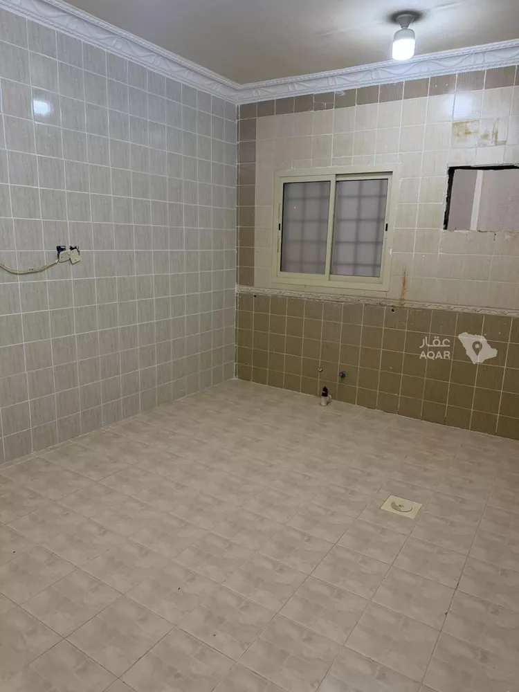 دور للإيجار في شارع الغربة, حي إشبيلية, مدينة الرياض, منطقة الرياض 7