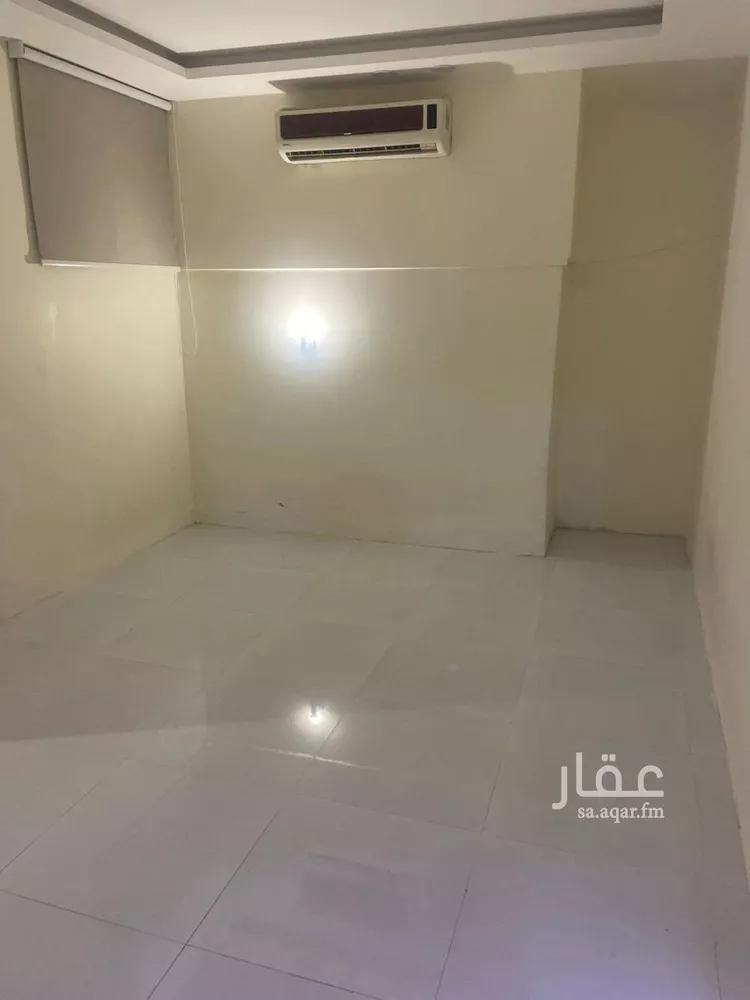شقة للإيجار في شارع عبدالمنعم قاضي, حي المعيزيلة, مدينة الرياض, منطقة الرياض صورة 2