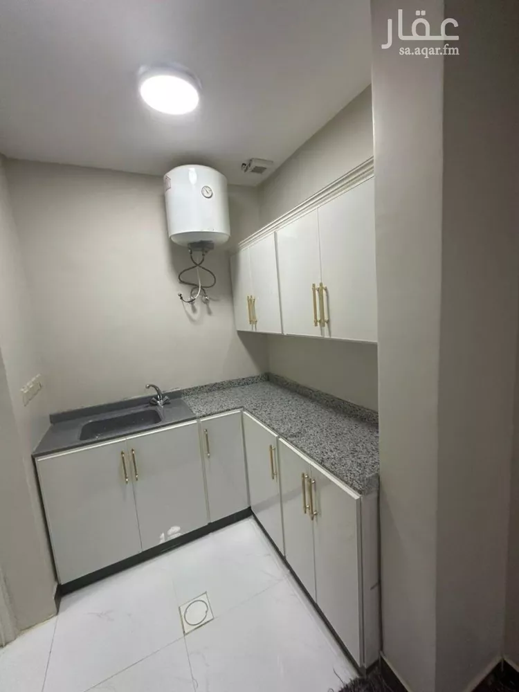 غرفة للإيجار في شارع جبل علي, حي غرناطة, مدينة الرياض, منطقة الرياض صورة 4