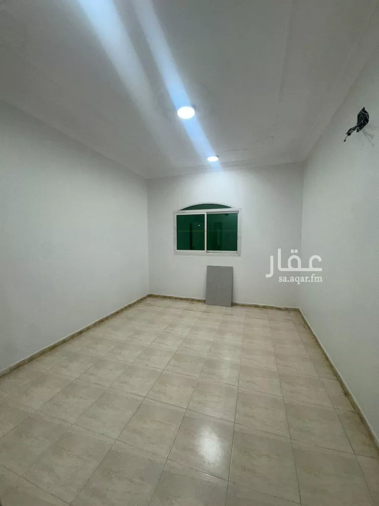 شقة للإيجار في شارع أحمد بن قاسم, حي إشبيلية, مدينة الرياض, منطقة الرياض صورة 2