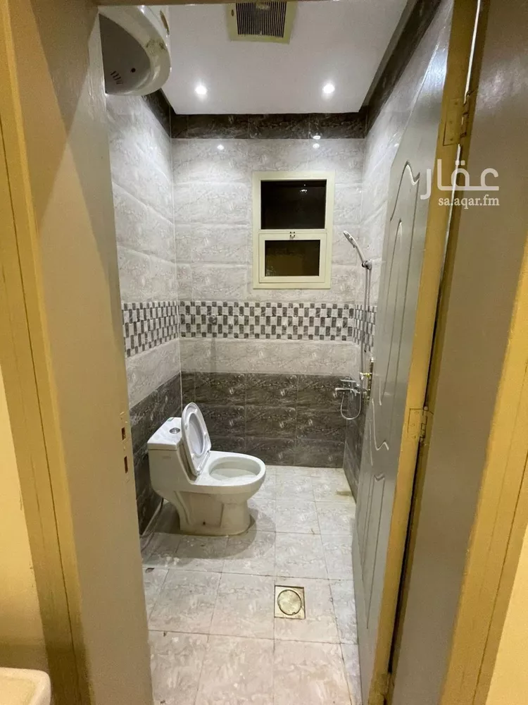 فيلا للإيجار في شارع المزاريع, حي اليرموك, مدينة الرياض, منطقة الرياض 18