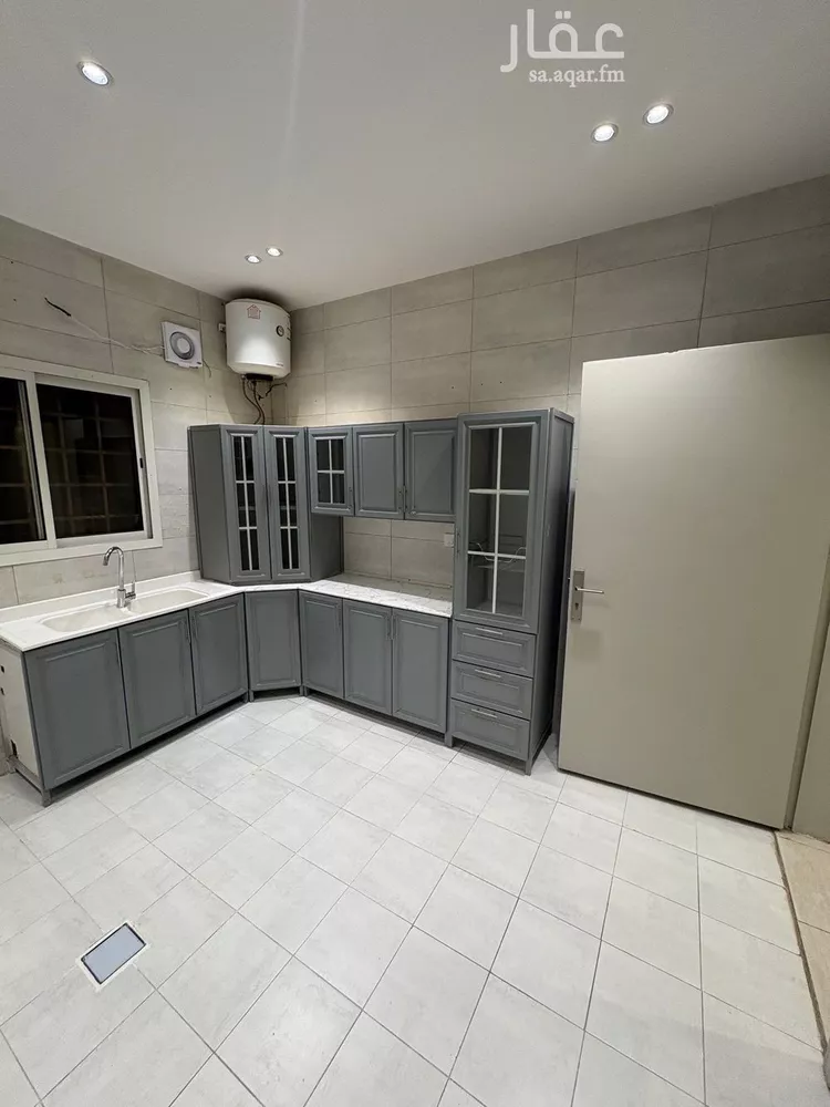 Floor for Rent in Riyadh Ishbiliyah صورة 3