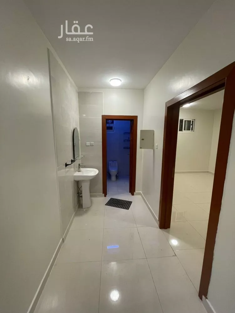 شقة للإيجار في شارع أحمد بن قاسم, حي إشبيلية, مدينة الرياض, منطقة الرياض صورة 3