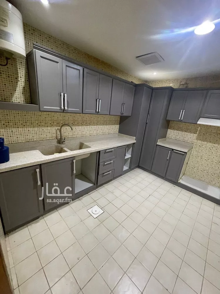 دور للإيجار في شارع زبن بن عمير, حي إشبيلية, مدينة الرياض, منطقة الرياض صورة 2