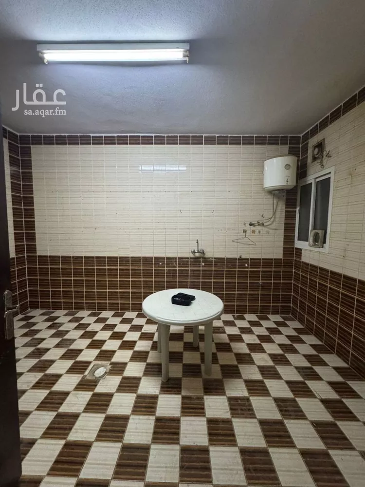 شقة للإيجار في شارع زينب بنت عمر, حي إشبيلية, مدينة الرياض, منطقة الرياض صورة 4